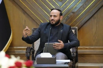 محافظ حلب يناقش مع رؤساء مجالس المدن أولويات الخدمات وتعزيز الموارد البلدية 