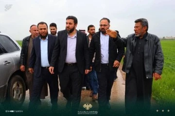 نائب وزير الاقتصاد يتفقد واقع القمح في ريف حلب الجنوبي 