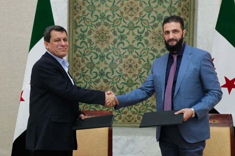 "قسد" تعلن رسمياً التوصل إلى اتفاق شامل مع دمشق لوقف إطلاق النار ودمج المؤسسات