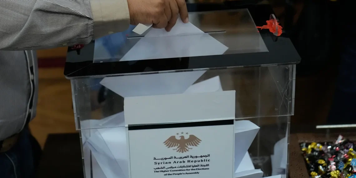 دبلوماسيون عرب وأجانب يتابعون سير انتخابات مجلس الشعب في سوريا