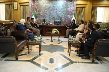 محافظ حلب يبحث دعم المشروعات الصغيرة والمتوسطة 