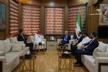 سورية والسعودية تبحثان تعزيز التعاون في النقل البري والسكك الحديدية 