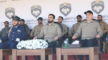 معالي وزير الداخلية المهندس انس خطاب يفتتح مراسم تخريج دورة أفراد المهام الخاصة