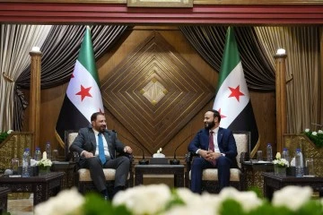 محافظ حلب يلتقي رئيس الهيئة العامة للطيران المدني 