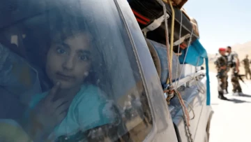 كم عدد اللاجئين السوريين الذين عادوا "طواعية" خلال عام 2022؟
