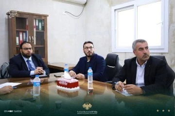وزارة الاقتصاد تبحث تنفيذ مشروع توسعة مدينة باب الهوى الصناعية 
