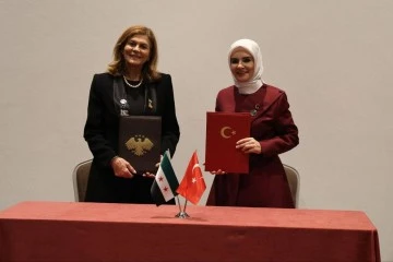 وزيرة الشؤون الاجتماعية والعمل توقع مذكرة تفاهم مع وزارة الأسرة والخدمات الاجتماعية التركية 