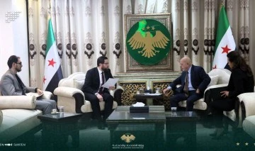 وزيرا الاقتصاد والصناعة يبحثان إعادة هيكلة الوزارة 