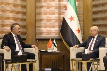 وزير النقل الدكتور يعرب بدر يستقبل السفير التركي نوح يلماز 