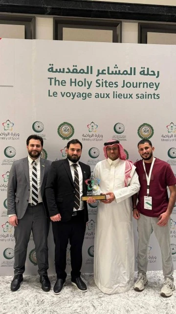 البعثة الشبابية السورية تختتم مشاركتها برنامج رحلة المشاعر المقدسة 