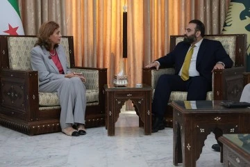 وزيرا الإعلام والشؤون الاجتماعية يؤكدان تكامل الجهود لتعزيز الوعي المجتمعي 