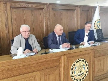 رئيس غرفة صناعة حلب يترأس اجتماعا بمقر الغرفة 