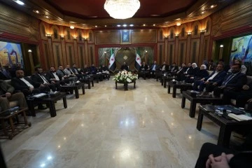 محافظ حلب المهندس عزام الغريب يعقد اجتماعا تنسيقيا موسعا