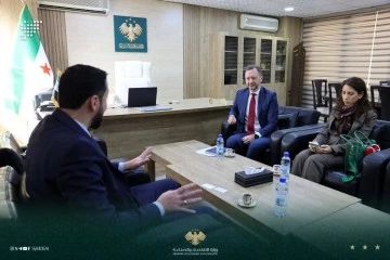 الدكتور أيمن حموية يلتقي مع وفد الاتحاد السويسري 