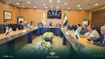 نائب وزير الاقتصاد والصناعة يتفقد المنشآت ويبحث سبل دعم الإنتاج بالمدينة الصناعية 