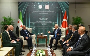 وزير النقل يعقد اجتماعا مع السيد عبد القادر اورال اغلو