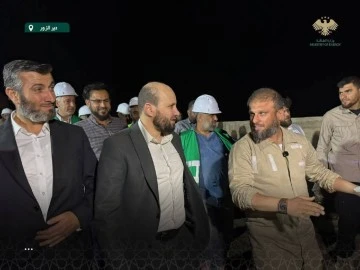 وزير الطاقة بجولة ميدانية يتابع أوضاع الفرات بدير الزور 