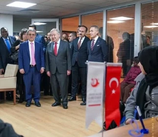 الأمين العام للأمم المتحدة يزور مديرية الهجرة في أنقرة