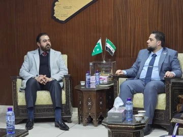 وزير الأشغال العامة يبحث مع سفير باكستان مجالات التعاون 