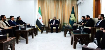 وزير الإعلام يبحث مع وفد من &laquo;الجزيرة&raquo; تطوير التعاون الإعلامي