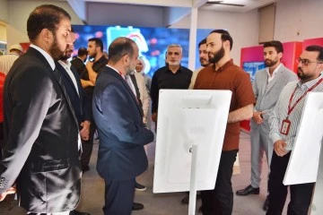محافظ حلب المهندس عزام الغريب يزور معرض شهبا تك 