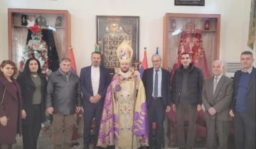 وفد الاتحاد السرياني بالقامشلي يقدم التهاني عيد الميلاد 