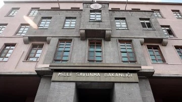 تركيا تعلن تحييد ذخيرة باليستية دخلت أجواءها قادمة من إيران