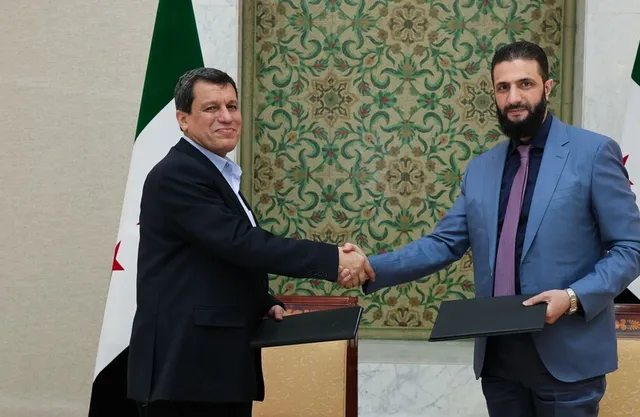 &quot;قسد&quot; تُصدر بيانًا حول اجتماع &quot;عبدي&quot; مع ممثلي الحكومة السورية لاستكمال الاتفاق