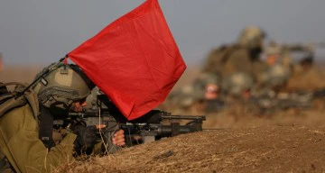 الجيش الإسرائيلي يضرب مواقع إيرانية في وسط سوريا ردا على هجوم على مدينة إيلات