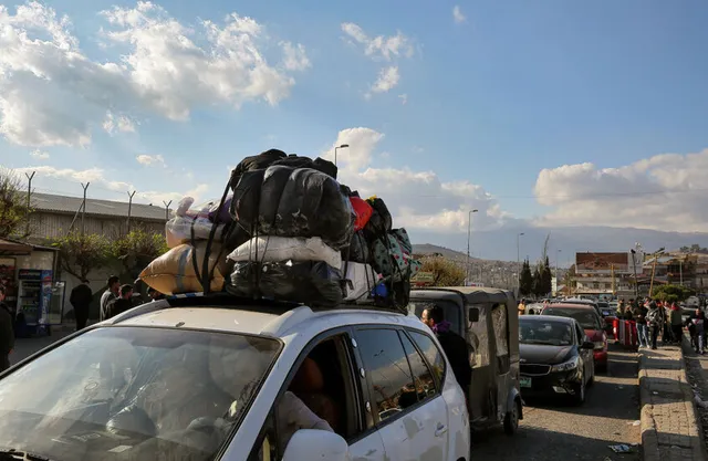 لبنان يستأنف ترحيل النازحين السوريين من عرسال