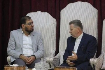 القس ابراهيم نصير لقاء رئيس الكتلة الثانية 