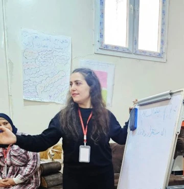 مبادرة جسور نسائية مشروع سفيرات السلام 