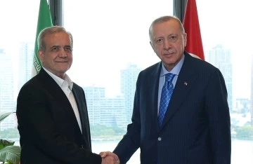 اتصال بين طهران وأنقرة: إشادة إيرانية بموقف تركيا ودعوات لتوسيع وقف إطلاق النار