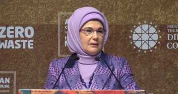أمينة أردوغان: الإسلام يحافظ على توازن دقيق بين الجنسين