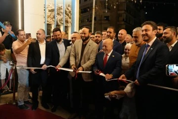 وزير الاقتصاد ومحافظ حلب يفتتحان سوق الإنتاج بدورته 52