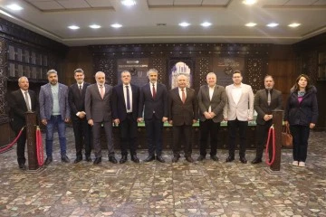 الدكتور محمد أسامة رعدون يلتقي وفدا مجلس إدارة غرفة صناعة حلب 