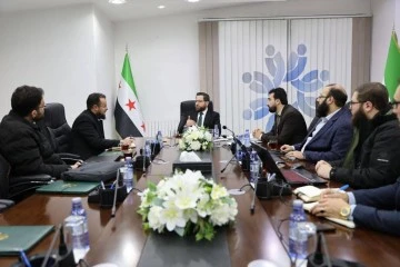 وزير التنمية الإدارية يلتقي معاون وزير التربية لشؤون التعليم 