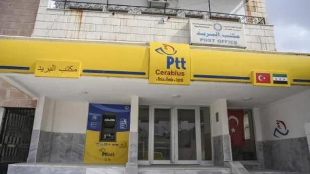 ازدحام وتأخير ومحاباة.. تحديات تواجه مستلمي الرواتب عبر الـ PTT شمالي سوريا