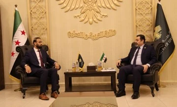 وزير التربية والمبعوث الرئاسي يتابعان بنود الاندماج بالمحافظات الشرقية