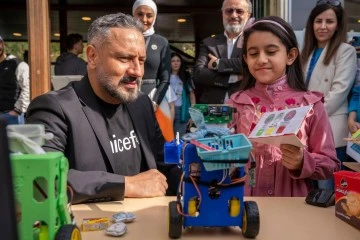 احتفالا بيوم الطفل العالمي بالحديقة الزرقاء 