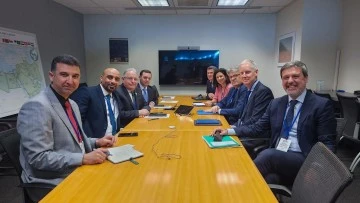 وزير المالية يلتقي وفدا رفيع المستوى من المفوضية الأوروبية وبنك الاستثمار الأوروبي 