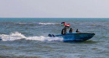 البحرية الإيرانية تعلن مصادرة ناقلة نفط أميركية في بحر عُمان