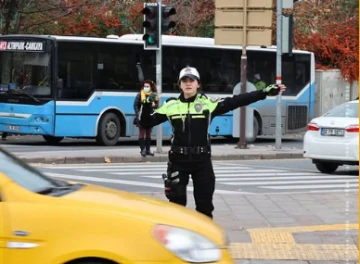 تركيا تشدد العقوبات المرورية… غرامات تصل إلى 200 ألف ليرة وسحب للرخصة