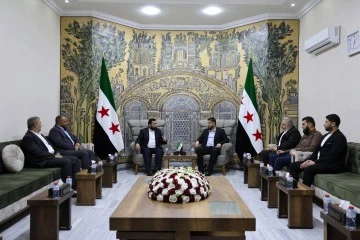 رئيس الهيئة المركزية للرقابة والتفتيش يزور محافظة إدلب 
