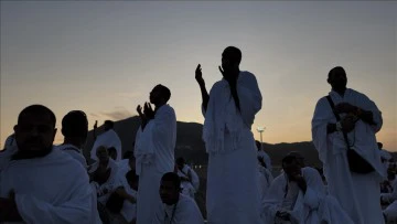 السعودية: يوم الجمعة غرة ذي الحجة والوقوف بعرفة في 15 يونيو