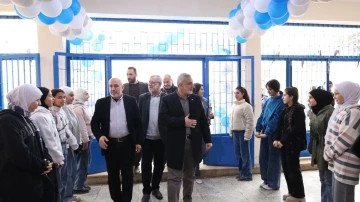 نائب محافظ حلب السيد فواز هلال يفتتح عشر مدارس في حيي الأشرفية والشيخ مقصود