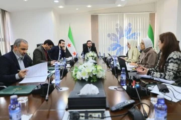 مناقشة المقترحات التطويرية ووضع اللمسات الأخيرة لقانون الخدمة 