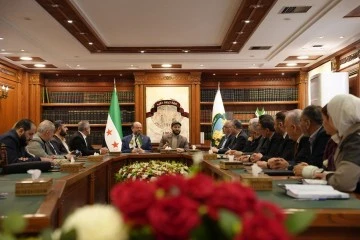 محافظ حلب المهندس عزام الغريب يزور غرفة تجارة حلب 