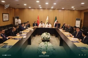 إدارة المدينة الصناعية بالشيخ نجار تستقبل وفدا تركيا 
