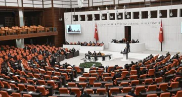 البرلمان التركي يصادق على تمديد مهمة الجيش في ليبيا لعامين آخرين